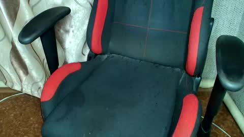 Jessica  Face only in pvt or in snapchat Dont ask more.... online show from November 29, 8:46 pm