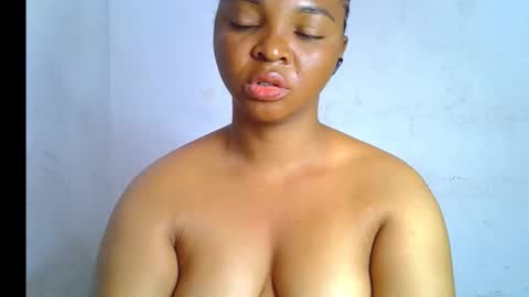 Clara online show from December 4, 5:53 am