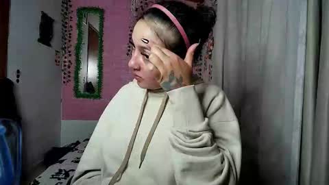 sexy lolas online show from November 13, 1:48 am