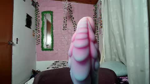 sexy lolas online show from November 6, 2:06 am