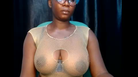 zoe online show from March 11, 6:30 pm