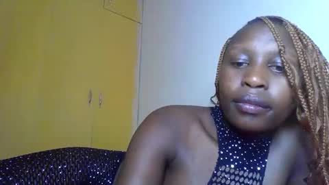 Snapshot of sexy_queenebony chatting on October 14, 8:44 pm sexy_queenebony online show from October 14, 8:44 pm