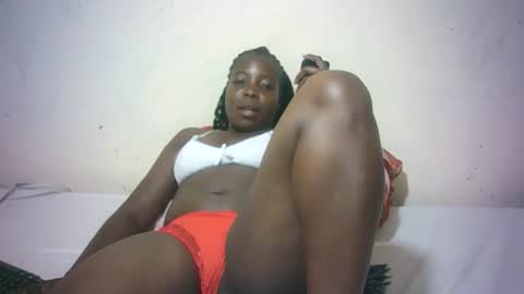 Snapshot of sexy_sandrah chatting on October 21, 2:10 pm sexy_sandrah online show from October 21, 2:10 pm