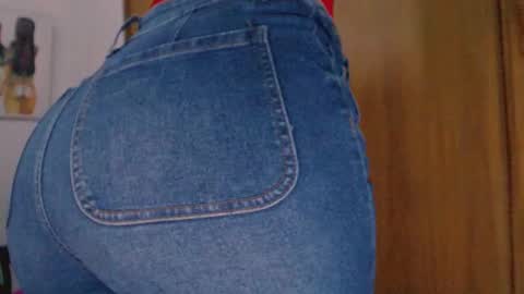 Snapshot of sexy_venus_sexy chatting on October 25, 10:27 pm venus online show from October 25, 10:27 pm