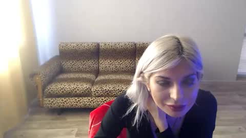 sexybeatriice online show from November 14, 7:52 am