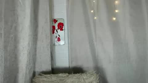 Miss Cheng online show from September 20, 6:06 pm