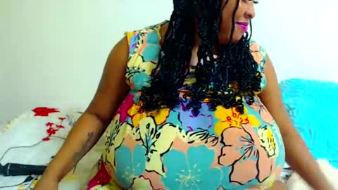 sexyebonylove89 online show from January 8, 8:50 pm