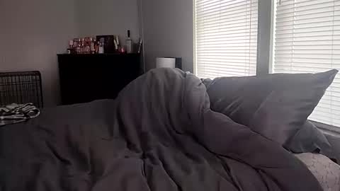 Snapshot of sexyfl440703 chatting on September 22, 5:55 pm sexyfl440703 online show from September 22, 5:55 pm