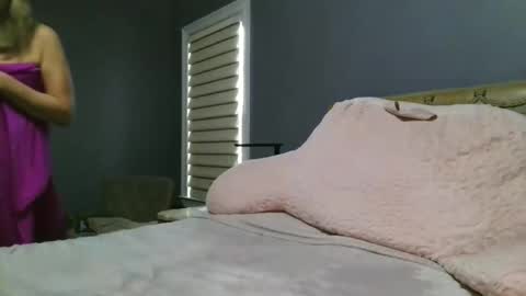 LisaisLuscious online show from October 26, 2:56 pm