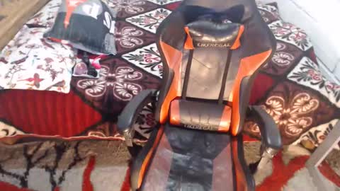 sexyjustin202 online show from February 8, 1:31 am