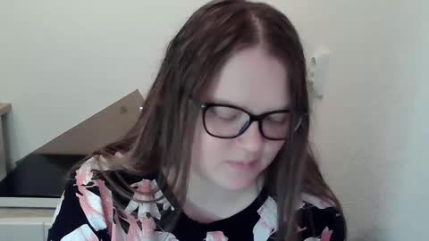 Kate online show from December 5, 2:11 pm