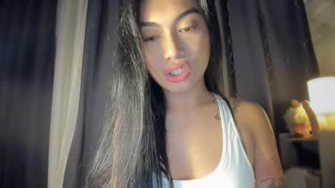 maxine online show from February 10, 7:06 pm