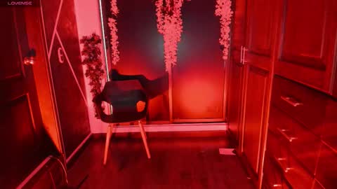 N A F online show from November 4, 7:30 pm