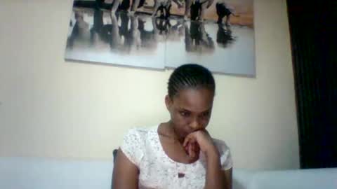 Snapshot of sexyqueen3457132 chatting on October 20, 7:17 pm DOVY ACHIENG online show from October 20, 7:17 pm