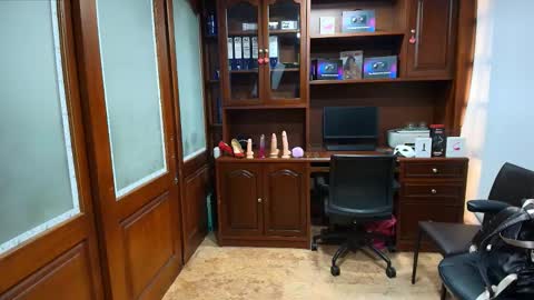 R A C H E L online show from December 5, 12:06 pm