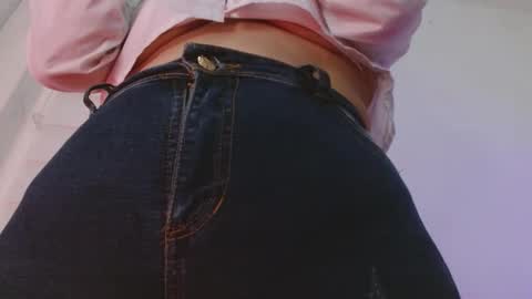         online show from December 3, 3:36 pm