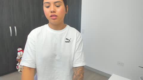 onlyfans shanabellucy online show from December 20, 2:49 pm