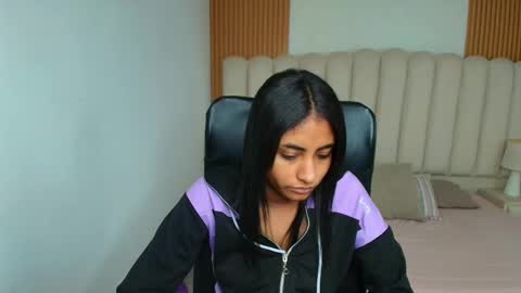 shanelle online show from February 20, 6:26 am