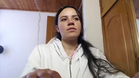 Snapshot of shanel_lozano chatting on October 21, 7:18 pm shanel_lozano online show from October 21, 7:18 pm