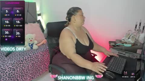 Snapshot of shannonbbw chatting on October 23, 3:40 pm SHANNONBBW online show from October 23, 3:40 pm