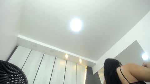 shanon online show from October 22, 3:33 am