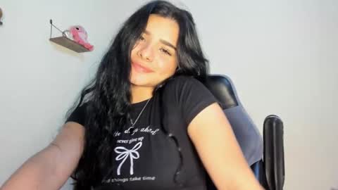 Snapshot of shara_jones chatting on November 2, 4:38 am Sara online show from November 2, 4:38 am