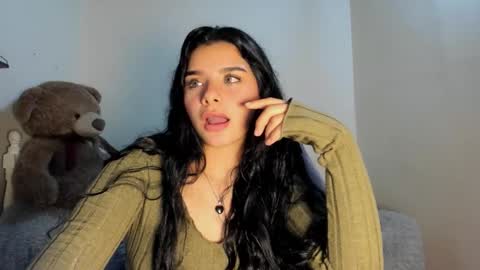 Snapshot of shara_jones chatting on October 10, 4:06 am Sara online show from October 10, 4:06 am