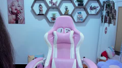 Sharon online show from March 4, 2:06 am