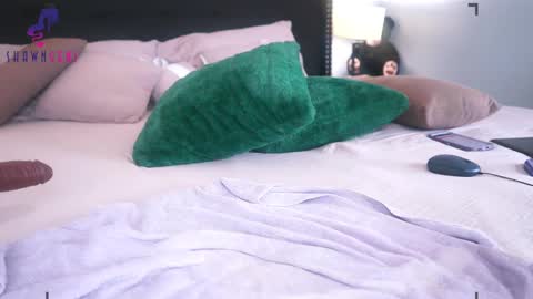 Shawn Geni online show from December 11, 10:16 pm