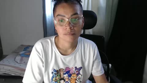 Shayna online show from January 9, 8:01 pm