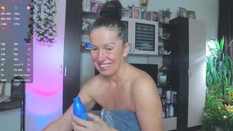 Sheila GMT 2 Tuesday Wednesday Friday Saturday Sunday- 8  5  online show from February 5, 4:48 am