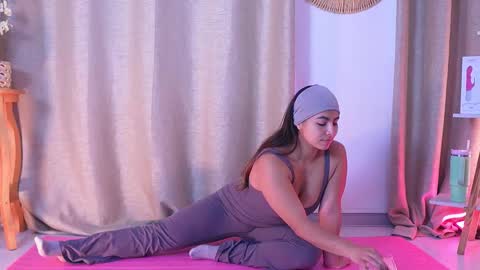  Transmission schedule Monday - Friday 715 am to 200 pm time Colombia  online show from November 10, 2:45 pm