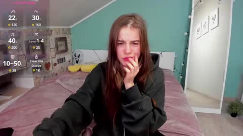 Snapshot of shelyymoon chatting on February 23, 10:16 pm ShelyMoon online show from February 23, 10:16 pm