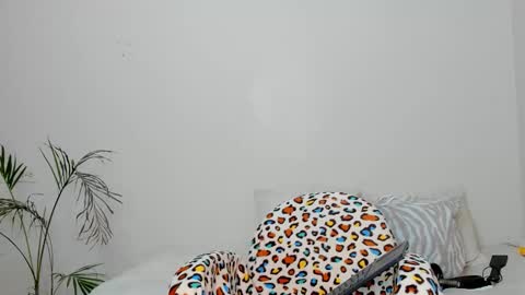 Sherlyn Adams online show from September 11, 10:59 am