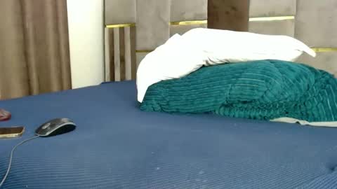 Snapshot of sherrysaa chatting on February 24, 9:41 am Sherry l online show from February 24, 9:41 am