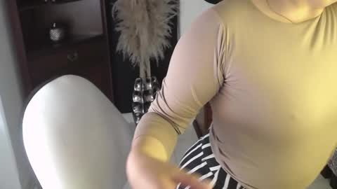 sheryl_jones online show from February 25, 1:09 pm