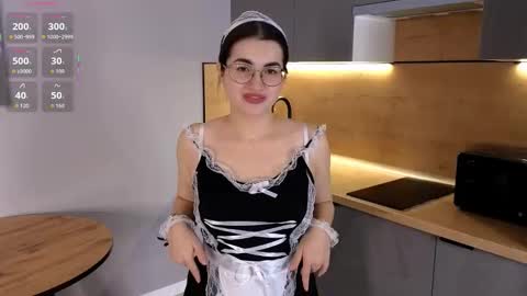 Maria online show from December 4, 2:30 pm