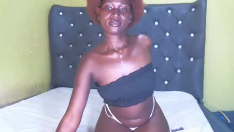 Snapshot of shiro254 chatting on February 19, 11:25 pm Shi-ro online show from February 19, 11:25 pm