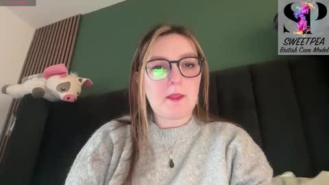 short sweetpea online show from February 8, 2:54 pm