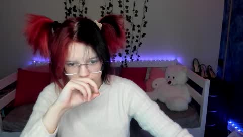 shy_elina01 online show from November 14, 10:48 am