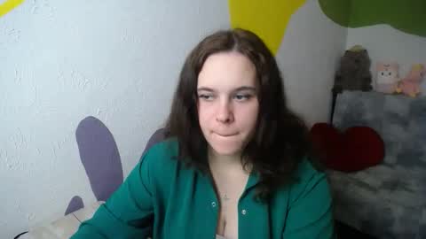 shy_lil online show from November 4, 2:00 pm