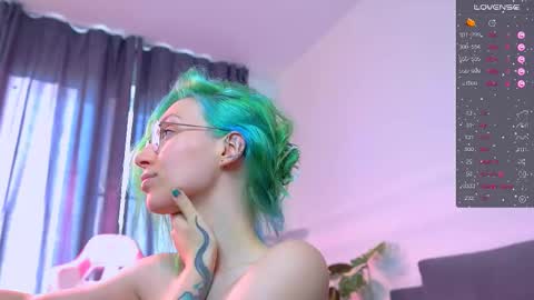 Snapshot of shy_or_horny chatting on September 30, 1:28 pm  HI i am Marcy online show from September 30, 1:28 pm