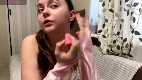 Elizabeth online show from January 10, 7:13 am