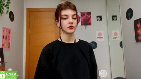 Snapshot of shybella_girl chatting on February 27, 7:12 am Bella online show from February 27, 7:12 am