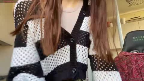Snapshot of shybella_girl chatting on September 30, 8:09 am Bella online show from September 30, 8:09 am