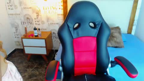 S I E N N A  online show from April 6, 12:50 pm