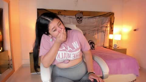 Sienna  online show from October 23, 11:49 am