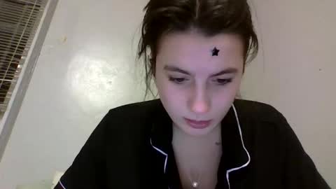 sierranovaa online show from February 25, 3:05 am