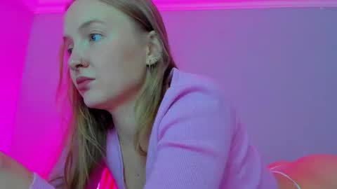 Mila online show from September 29, 8:30 am