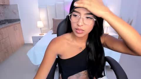 Snapshot of silvana_velvet chatting on October 23, 7:20 pm Silvana online show from October 23, 7:20 pm